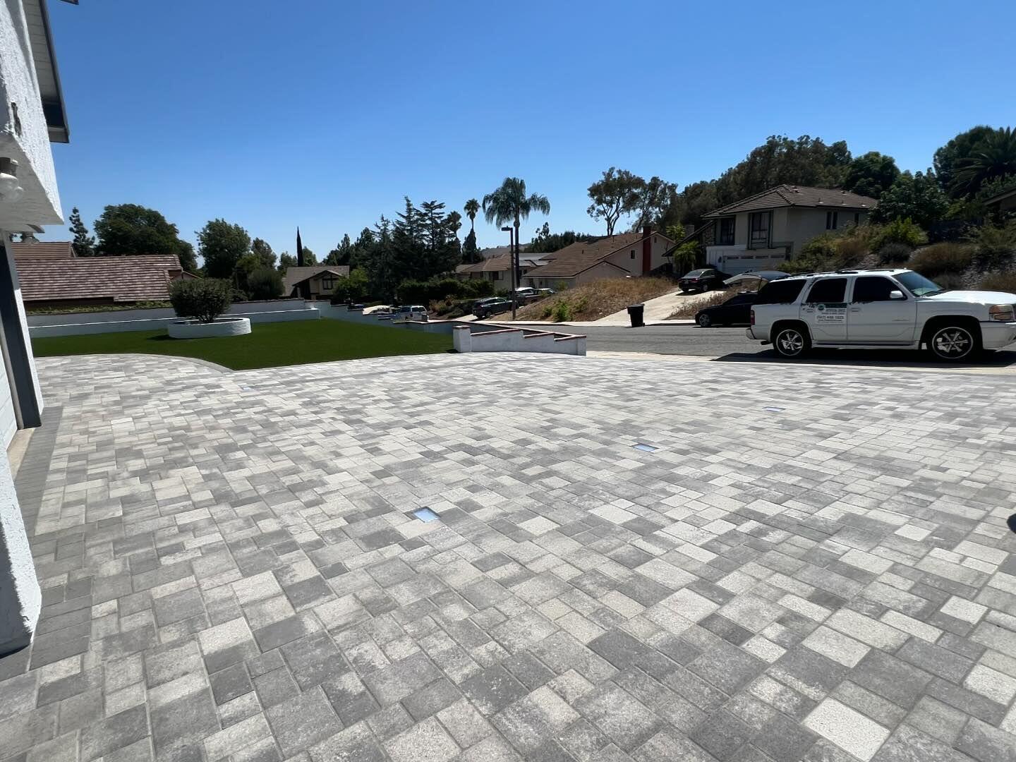 Pavers, Evergreen and Links Putt Putting Green Pomona – Driveway Pavers Driveway Pavers, Green-R Turf Artificial Grass & Pavers, Corona